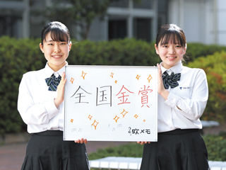 ゆきぽよさん(左)・あんちゃんさん(右)
