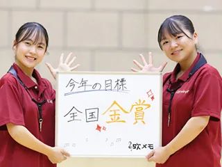 まつめいさん(左)･小山芽衣さん(右)